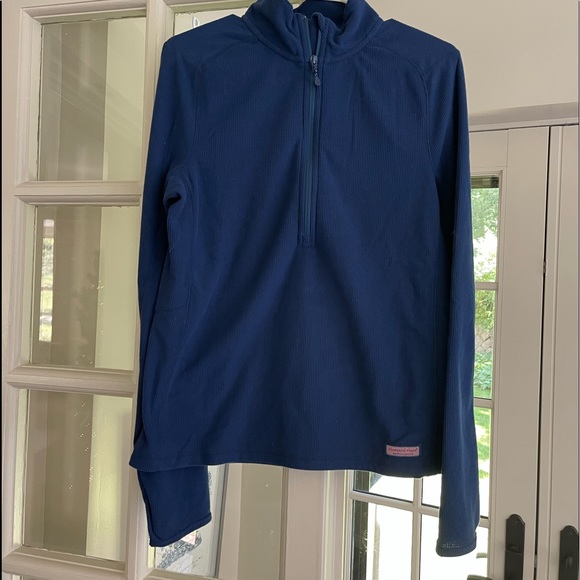 Vineyard Vines M - Picture 6 of 7